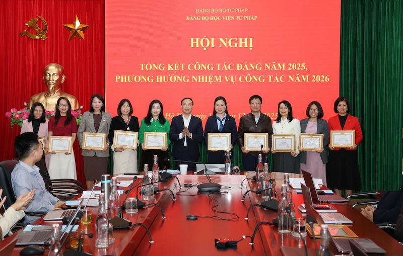 Học viện Tư pháp: Triển khai đồng bộ, hiệu quả công tác thi đua, khen thưởng